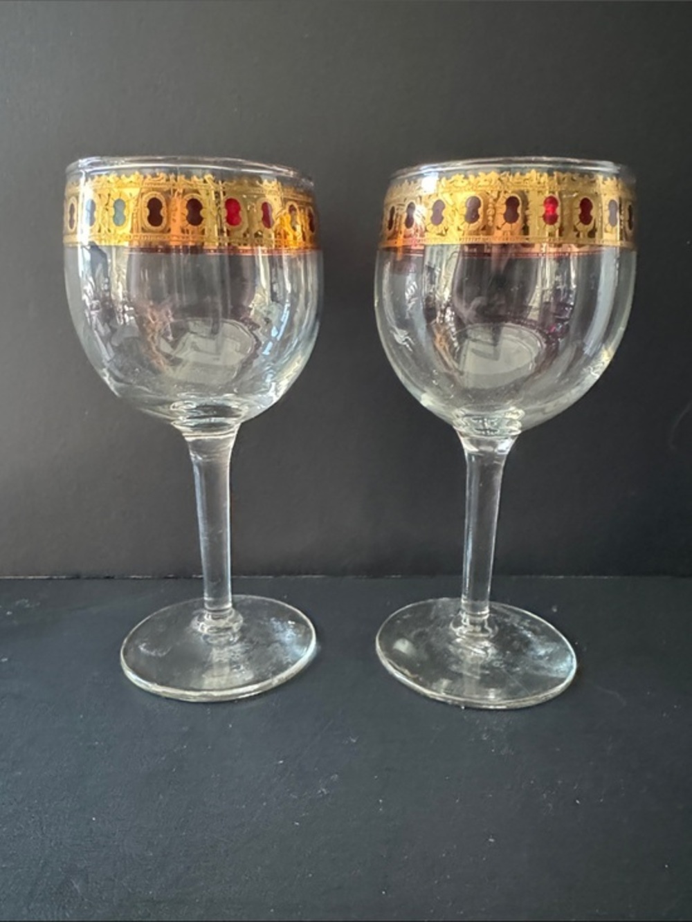 VTG Culver Valencia Wine Glasses Set of 2 Cranberry Scroll 22K Gold Barware MCM